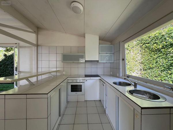 Maison à vendre à La-Montagne à la Réunion (97417), ref : 97405/152   
La Montagne