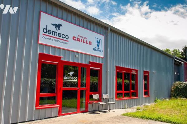 Bâtiment de stockage et bureaux à AUXERRE (250 m2 de bureaux, 615 m2 de stockage)