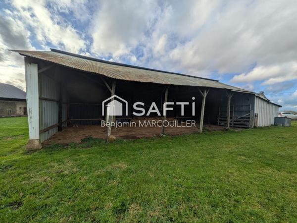 Ensemble avec un fort potentiel à rénover sur un terrain de 6 500 m2