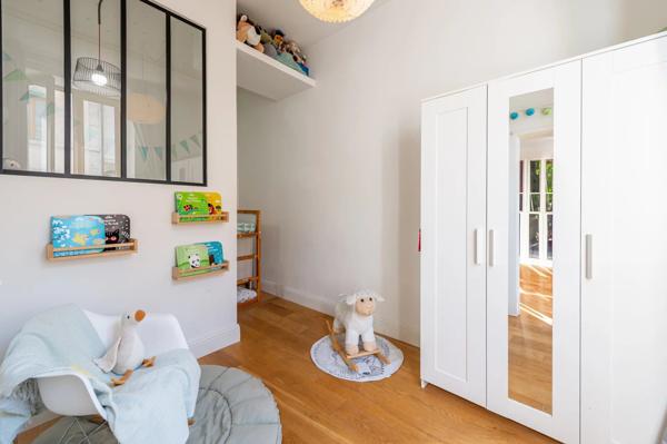 Annecy centre-ville T3 de charme rénové avec balcon.