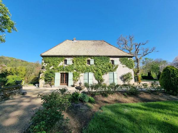 Vente Propriété 9 pièces 288 m2 à Rimaucourt