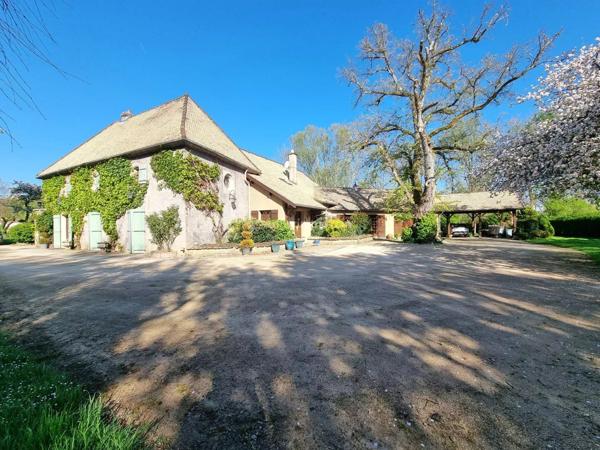 Vente Propriété 9 pièces 288 m2 à Rimaucourt