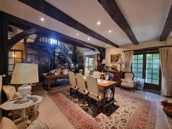 Vente Propriété 9 pièces 288 m2 à Rimaucourt