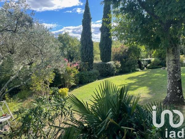 Maison à vendre 8 pièces 193 m² Saint-Étienne-de-Fontbellon