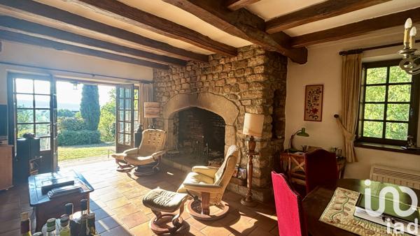 Maison à vendre 8 pièces 193 m² Saint-Étienne-de-Fontbellon