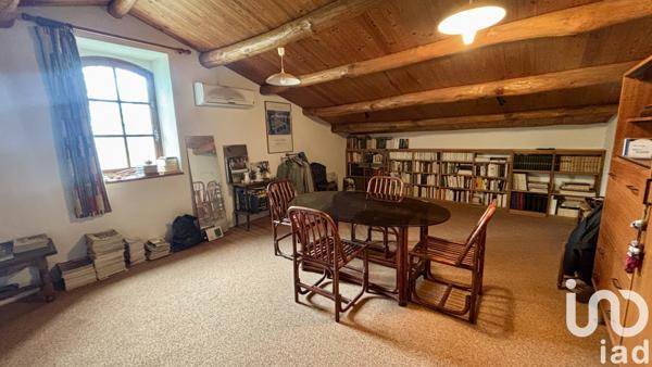 Maison à vendre 8 pièces 193 m² Saint-Étienne-de-Fontbellon