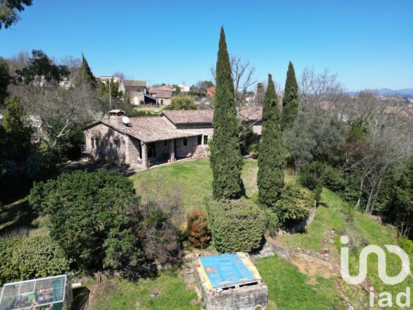 Maison à vendre 8 pièces 193 m² Saint-Étienne-de-Fontbellon