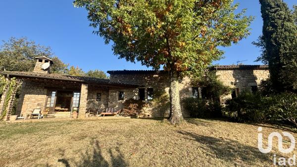 Maison à vendre 8 pièces 193 m² Saint-Étienne-de-Fontbellon