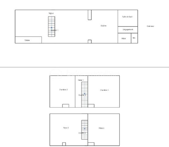 Maison de 72,86 m² possibilité 99m² avec jardin et beau potentiel d’aménagement

Située dans le secteur Phalempins à Tourcoing, cette maison de 72,86 m² habitables offre une configuration fonctionnelle et plusieurs possibilités d’évolution.

Au rez-de-chaussée, vous découvrirez une entrée, un séjour, une cuisine indépendante non équipée, une salle de bains, un WC ainsi qu’un cellier, pratique pour le rangement.

À l’extérieur, vous profiterez d’un jardin d’environ 27 m², idéal pour aménager un espace extérieur convivial.

Le premier étage se compose de deux chambres.(9.60m² et 13.24m²)

Au second étage, un espace supplémentaire offre différentes possibilités d’aménagement : bureau, chambre supplémentaire, ou encore deux chambres passantes selon vos besoins. Cet espace est actuellement non chauffé mais pourra être aménagé selon votre projet. (un espace de 13.98m² et un second de 12.31 soit 26.29m² au total)  

Les + du bien
72,86 m² possibilité 99m²
Jardin d’environ 27 m²
2 chambres
Possibilité de créer une ou deux pièces supplémentaires au second étage (13.98m² + 12.31m²)
Chaudière gaz récente
Double vitrage PVC
Maison avec potentiel d’évolution

À noter : le bien n’est actuellement pas raccordé au tout-à-l’égout direct. Le second étage est également non chauffé actuellement c'est pour cela qu'il n'est pas compté dans la surface habitable.

A visiter sans tarder