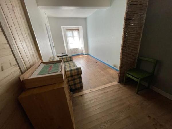 Maison - Oloron-sainte-marie - Réf.:205027 OLORON - AU CALME, MAISON D'HABITATION T4 AVEC GARAGE, DEPENDANCES ET JARDINET - (BAISSE DE PRIX)