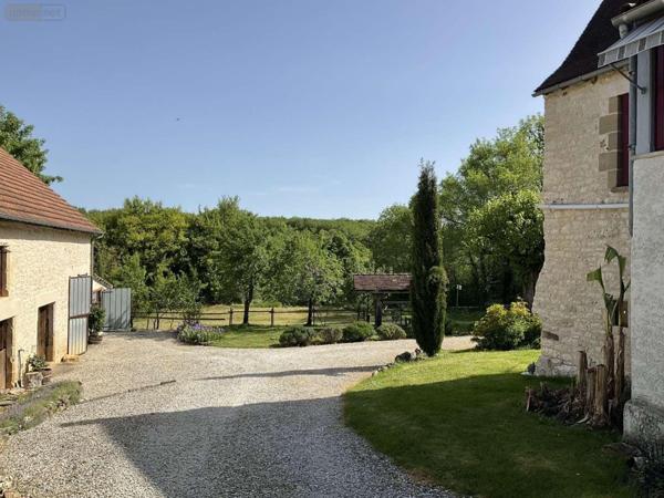 Maison à vendre à Gourdon dans le Lot (46300), ref : 46041/452