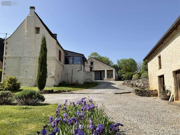 Maison à vendre à Gourdon dans le Lot (46300), ref : 46041/452