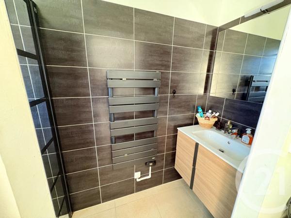 Maison à vendre  5 pièces - 109 m 2   BOUILLARGUES  - 30