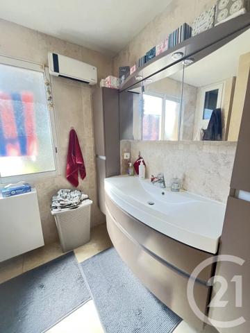 Maison à vendre  10 pièces - 232,02 m 2   CLERMONT L HERAULT  - 34