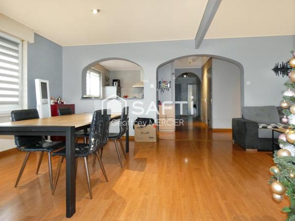 Maison individuelle en plain-pied sur-élevé!