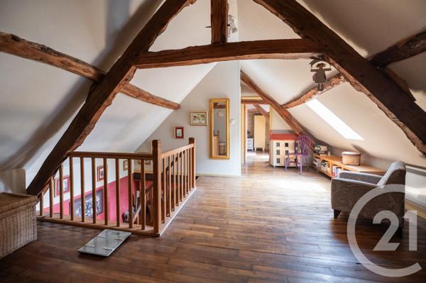 Maison à vendre  10 pièces - 249 m 2   SARRAZAC  - 46