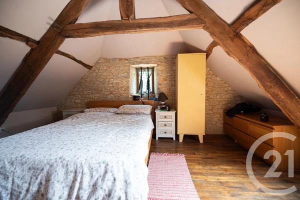 Maison à vendre  10 pièces - 249 m 2   SARRAZAC  - 46