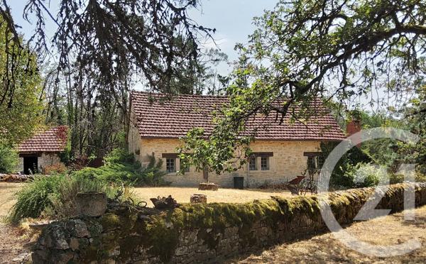 Maison à vendre  10 pièces - 249 m 2   SARRAZAC  - 46