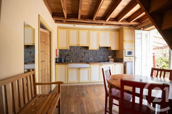 Maison à vendre  10 pièces - 249 m 2   SARRAZAC  - 46