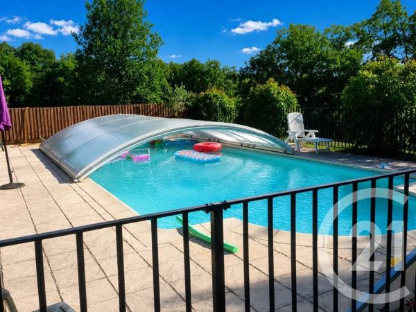 Maison à vendre  10 pièces - 249 m 2   SARRAZAC  - 46