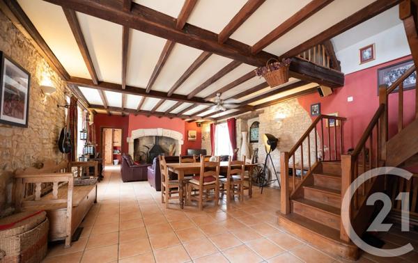 Maison à vendre  10 pièces - 249 m 2   SARRAZAC  - 46