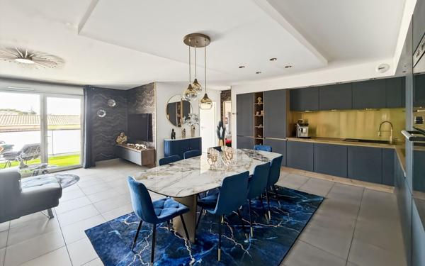 Appartement à vendre    3 pièces • 77,32 m2 Agde