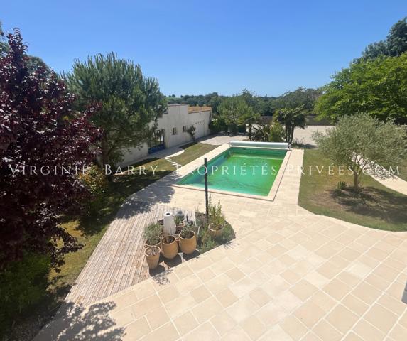 MAGNIFIQUE MAISON T5 AVEC PISCINE ET DEPENDANCES