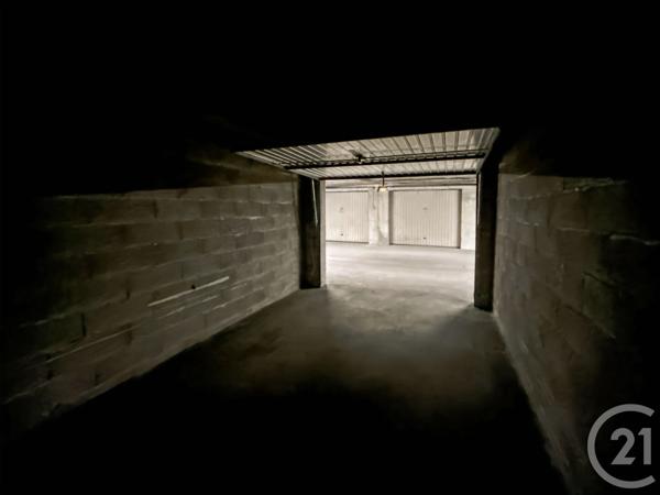 Parking à vendre  13 m 2   MONTPELLIER  - 34