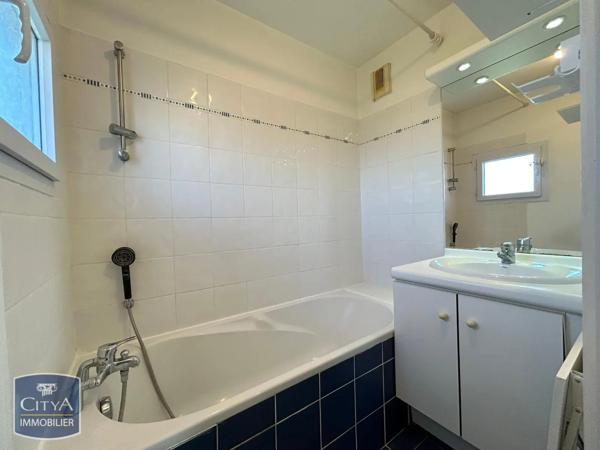 Appartement à louer 2 pièces 39.74m² Morières-lès-Avignon (84310)