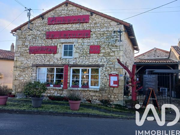 Maison à vendre 2 pièces 222 m² Usson-du-Poitou