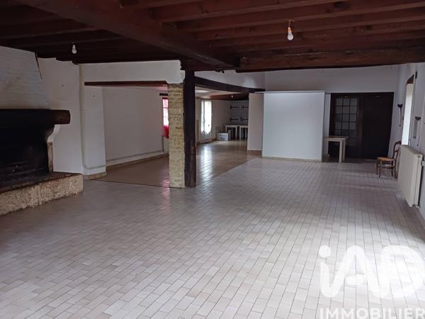 Maison à vendre 2 pièces 222 m² Usson-du-Poitou