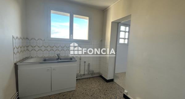 Location Appartement 3 pièces 66.39 m² - Rochefort 17300