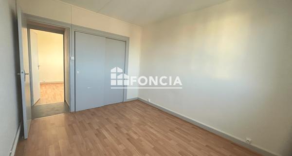 Location Appartement 3 pièces 66.39 m² - Rochefort 17300
