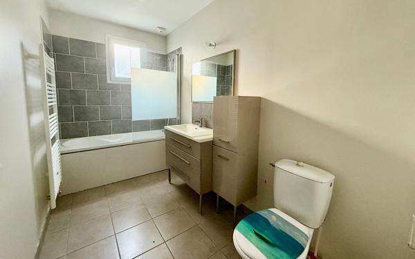 Maison à vendre    5 pièces •  Montélimar