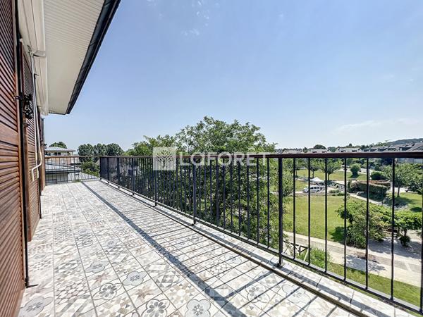 Location appartement Saint-Cyr-l'École - 3 pièce(s) - 62 m² - 1 350 € / mois