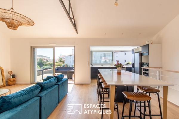 Maison en bord de mer avec jardin