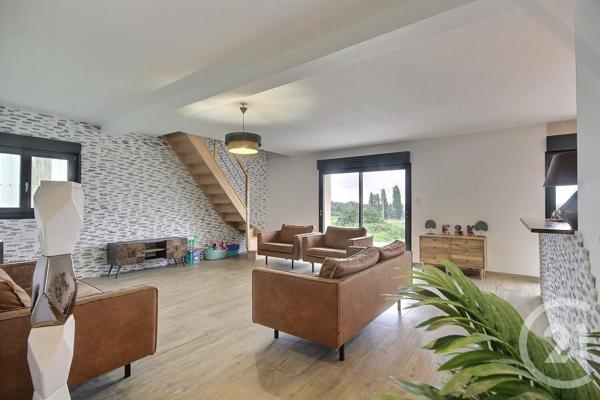 Maison à vendre  7 pièces - 220 m2 LA FERTE GAUCHER - 77