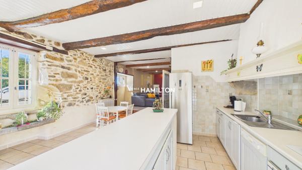 MAISON FAMILIALE À 1 KM DE LAGUEPIE : TERRASSE, JARDIN ET GARAGE INDÉPENDANT Laguepie
