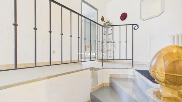 MAISON FAMILIALE À 1 KM DE LAGUEPIE : TERRASSE, JARDIN ET GARAGE INDÉPENDANT Laguepie