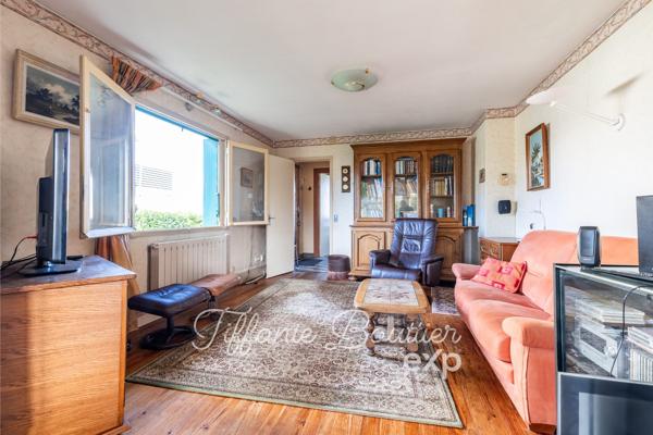 Maison R+1 de 93m² à rafraichir - 4 chambres + garage - au calme sur 720m² de terrain