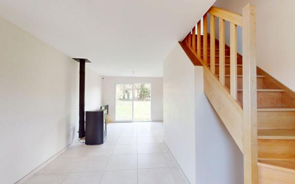 Maison à vendre    4 pièces • 90,90 m2 Saint-Didier-de-Formans