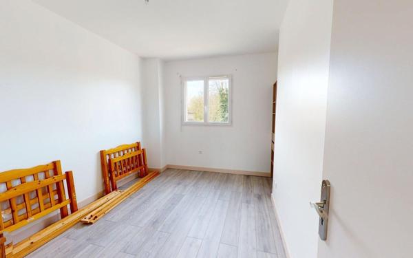 Maison à vendre    4 pièces • 90,90 m2 Saint-Didier-de-Formans