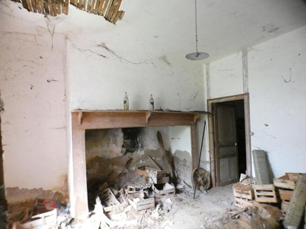 Charmante et grande propriété en pierre à rénovée avec terrain constructible