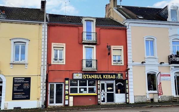 Maison à vendre    5 pièces •  Montceau-les-Mines