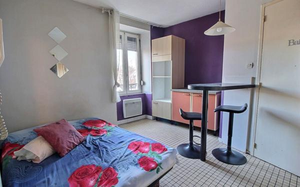 Maison à vendre    5 pièces •  Montceau-les-Mines