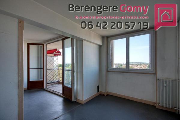 Appartement T4 avec 2 ou 3 chambres de 69m2 à rénover