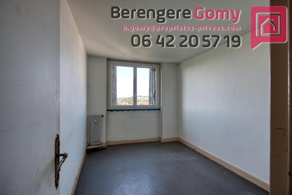Appartement T4 avec 2 ou 3 chambres de 69m2 à rénover