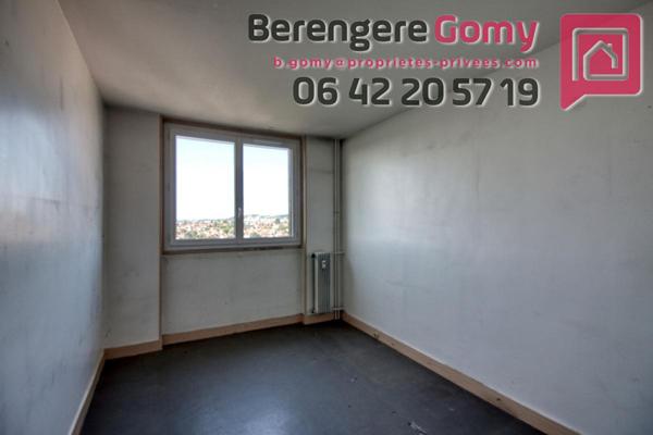 Appartement T4 avec 2 ou 3 chambres de 69m2 à rénover