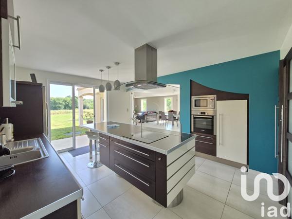 Maison à vendre 7 pièces 177 m² Bellevigny