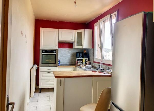 Appartement à vendre    2 pièces • 63 m2 Montluçon